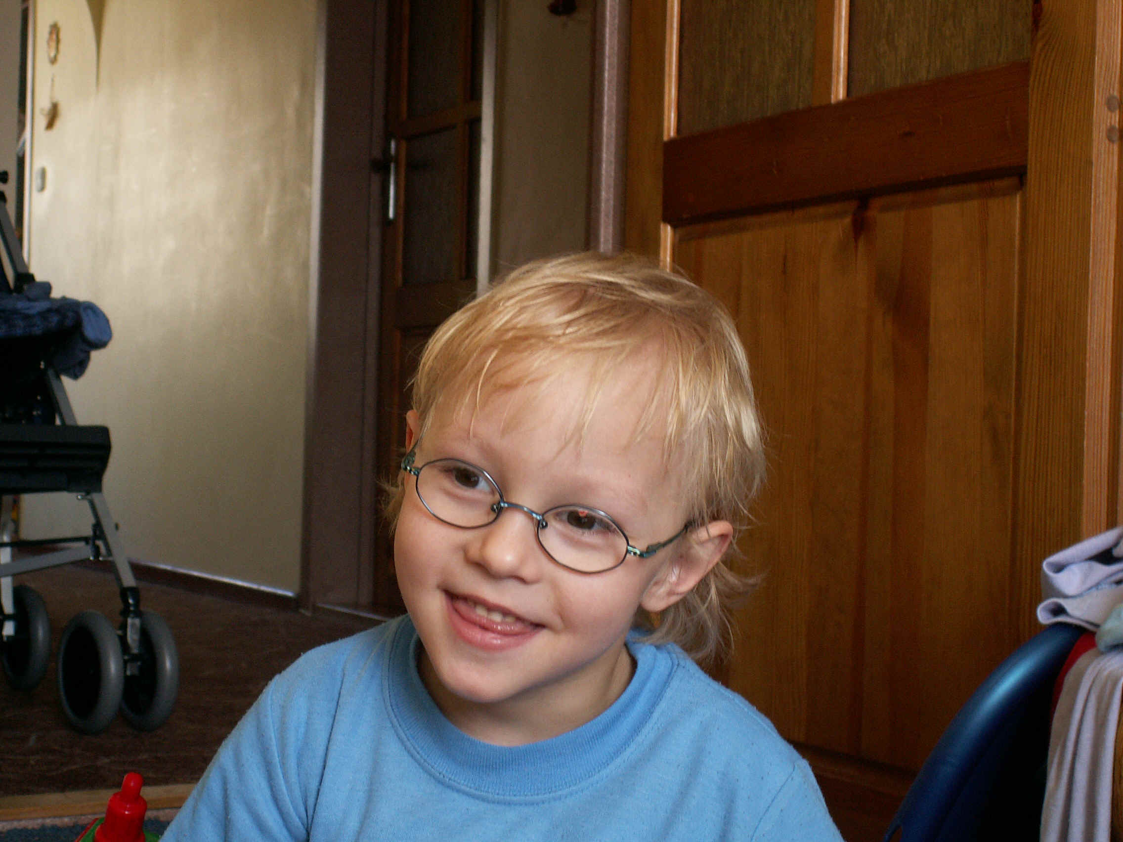 PICT0033.JPG (229145 bytes)